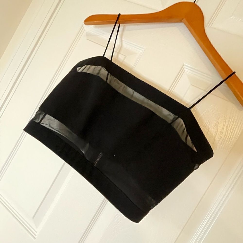 E.SSUE black spaghetti strap tube top crop top medium